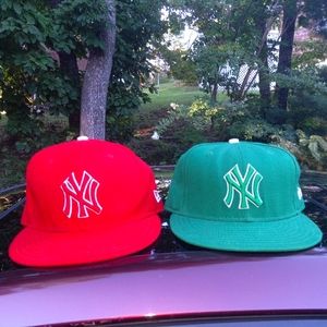 2 Vintage New Era 59 FIFTY,New York Yankees baseball hats,1 red,1 green.